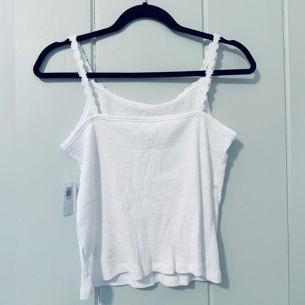 NWT Old Navy White Ribbed Flower Crop Cami Tank / XL (14-16) - Picture 2 of 8